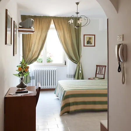 Vignola Hotel 2*